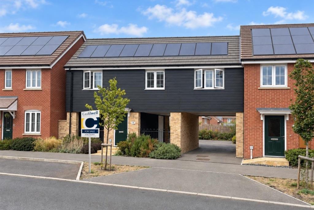 2 bed property in Santa Cruz Avenue, Milton Keynes